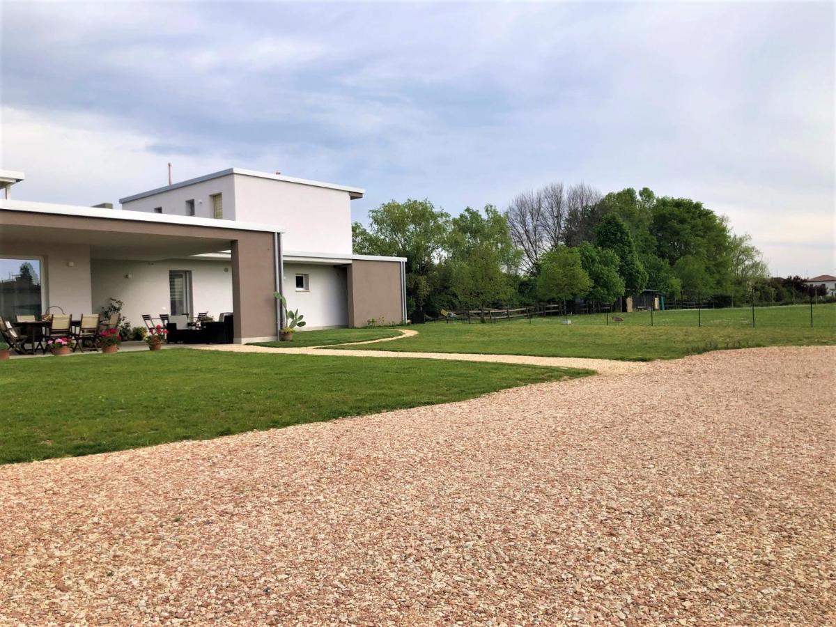 I Broletti Del Garda Hotel Pacengo Di Lazise Exterior photo