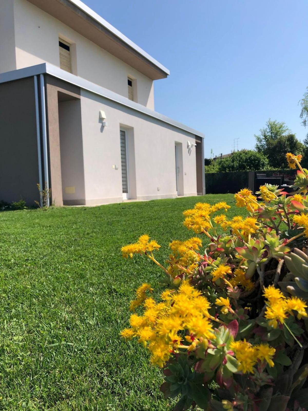 I Broletti Del Garda Hotel Pacengo Di Lazise Exterior photo